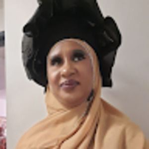 Meet your Posher, Mariama